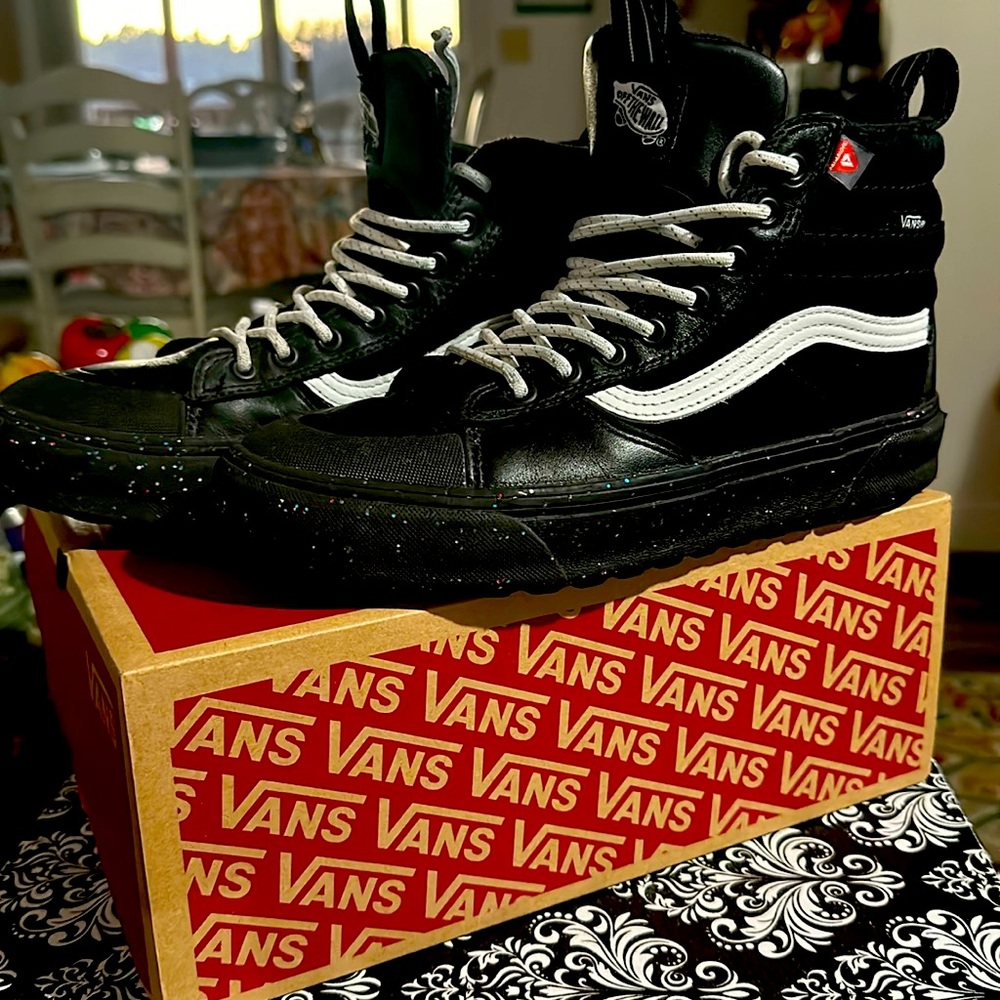 VANS Sk8 Hi MTE 2 Black Glitter Hiking Skate Shoes Womens Sz 9w Gently Used